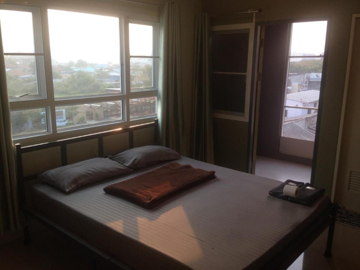 Kim Casa Hotel Nakhon Sawan Exterior photo